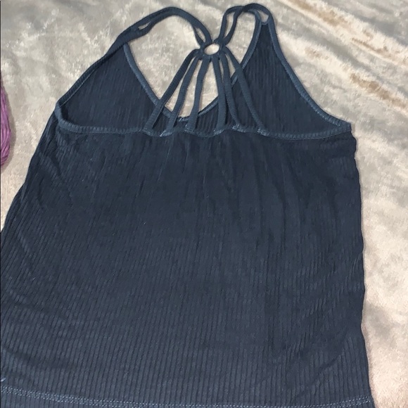 Bundle of 3 AE ribbed tanks - Picture 4 of 7